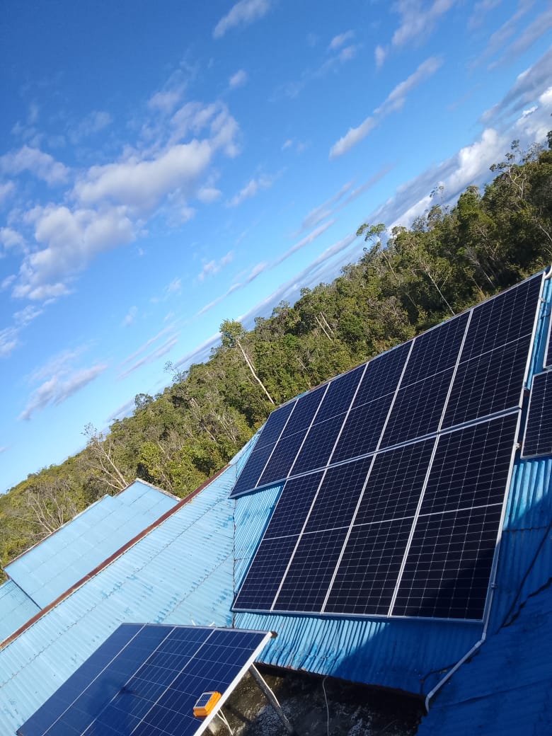 Pemasangan Solar Panel